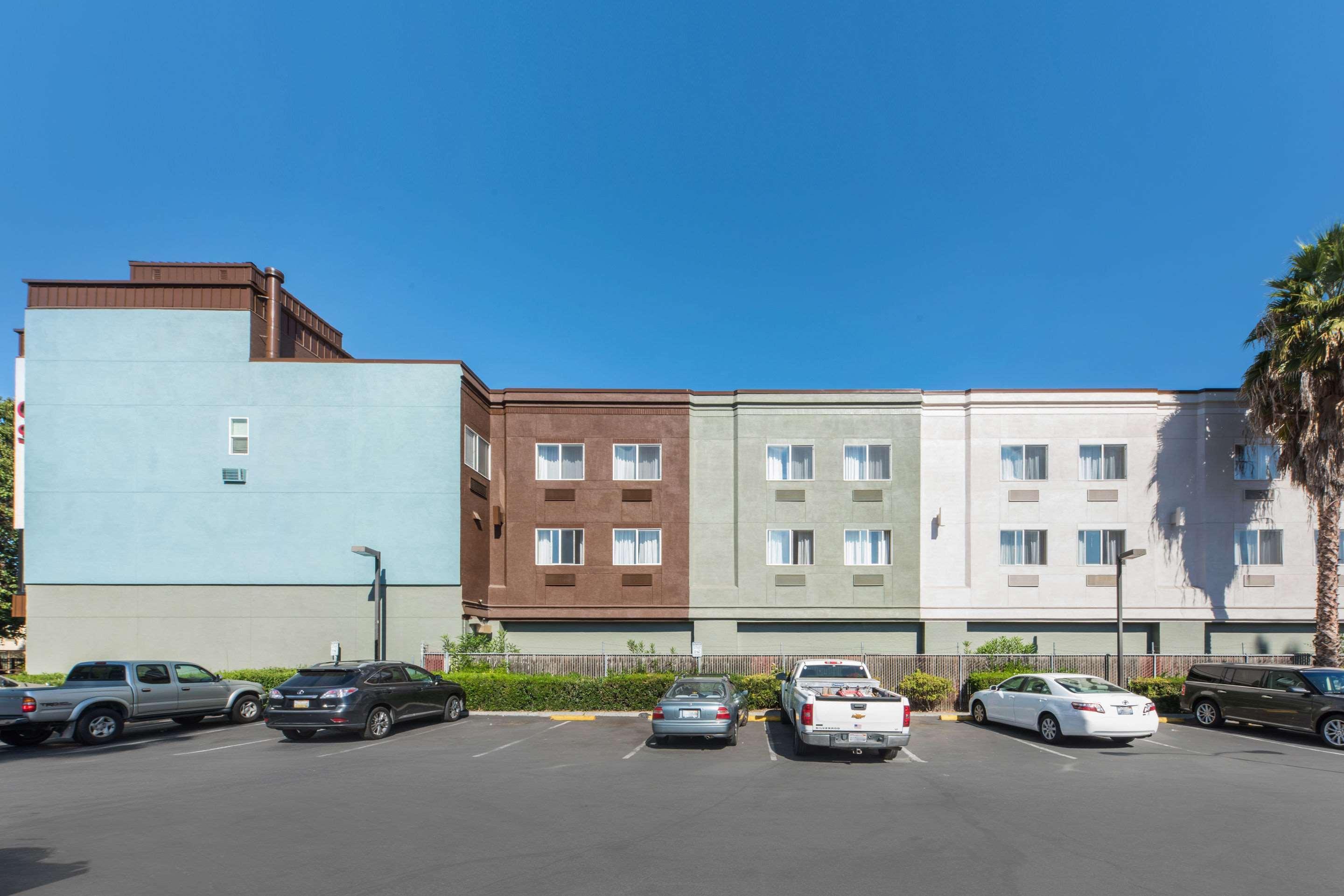 Comfort Suites San Jose Airport Экстерьер фото