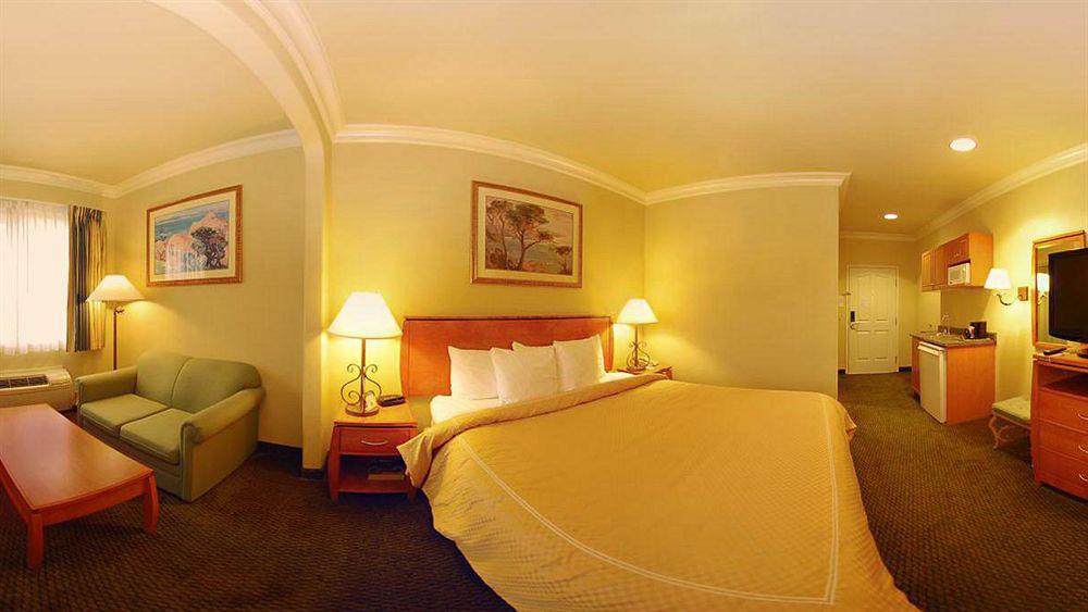 Comfort Suites San Jose Airport Экстерьер фото